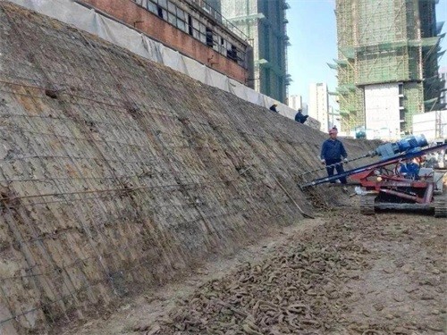 双峰建筑边坡支护